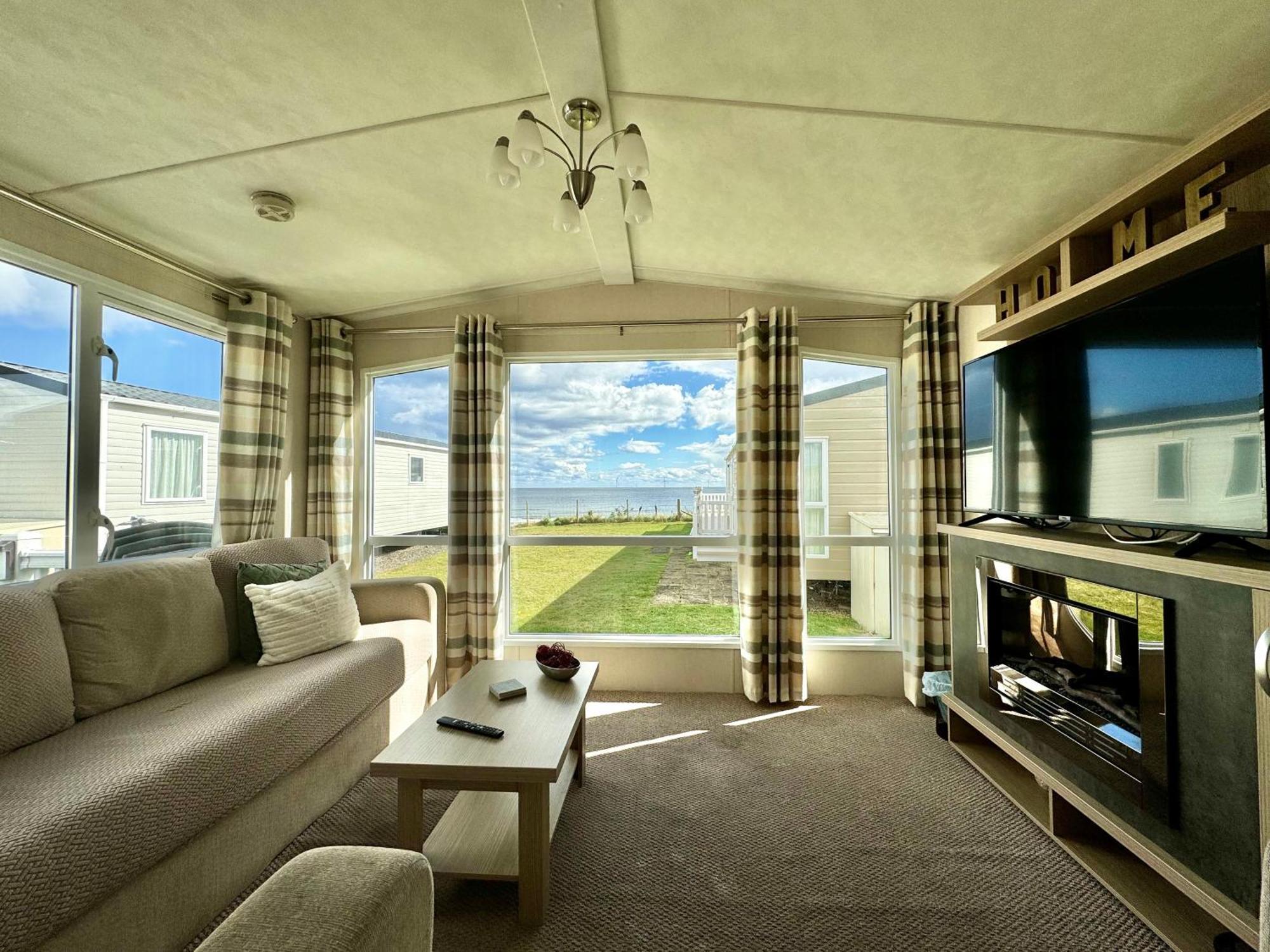 New Sea View Platinum Caravan With Huge Decking Newcastle upon Tyne Buitenkant foto